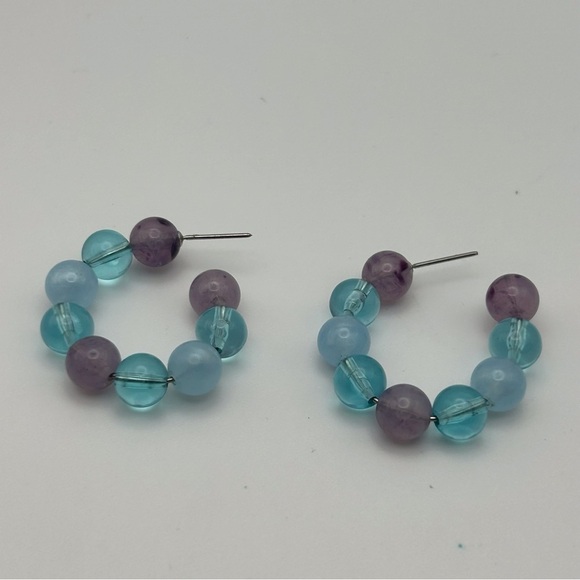 Vintage Avon Fascination Curved Hoop Earrings Light Blue and Purple Clear Beaded - Picture 3 of 5